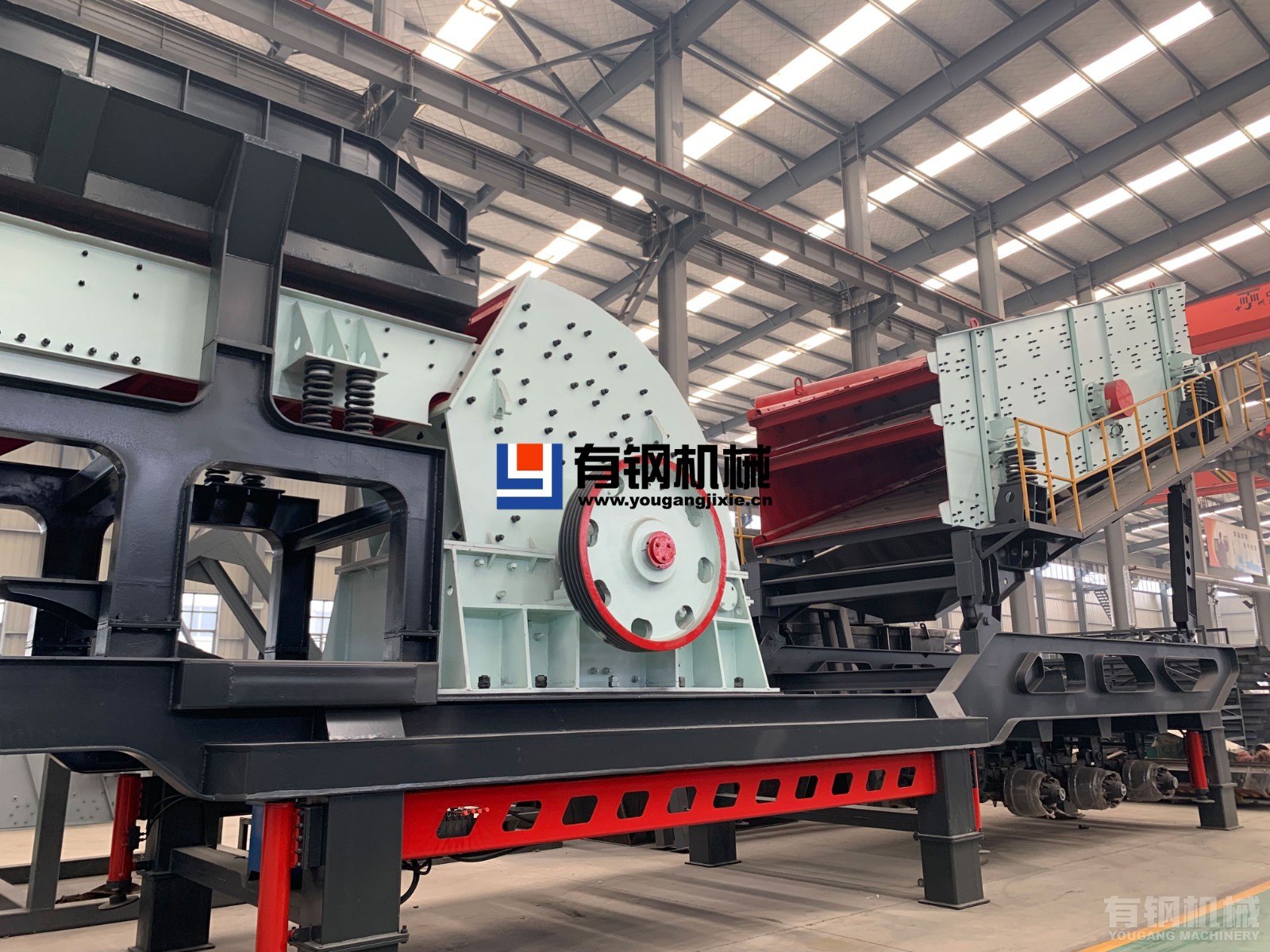 建筑垃圾破碎用什么破碎机？